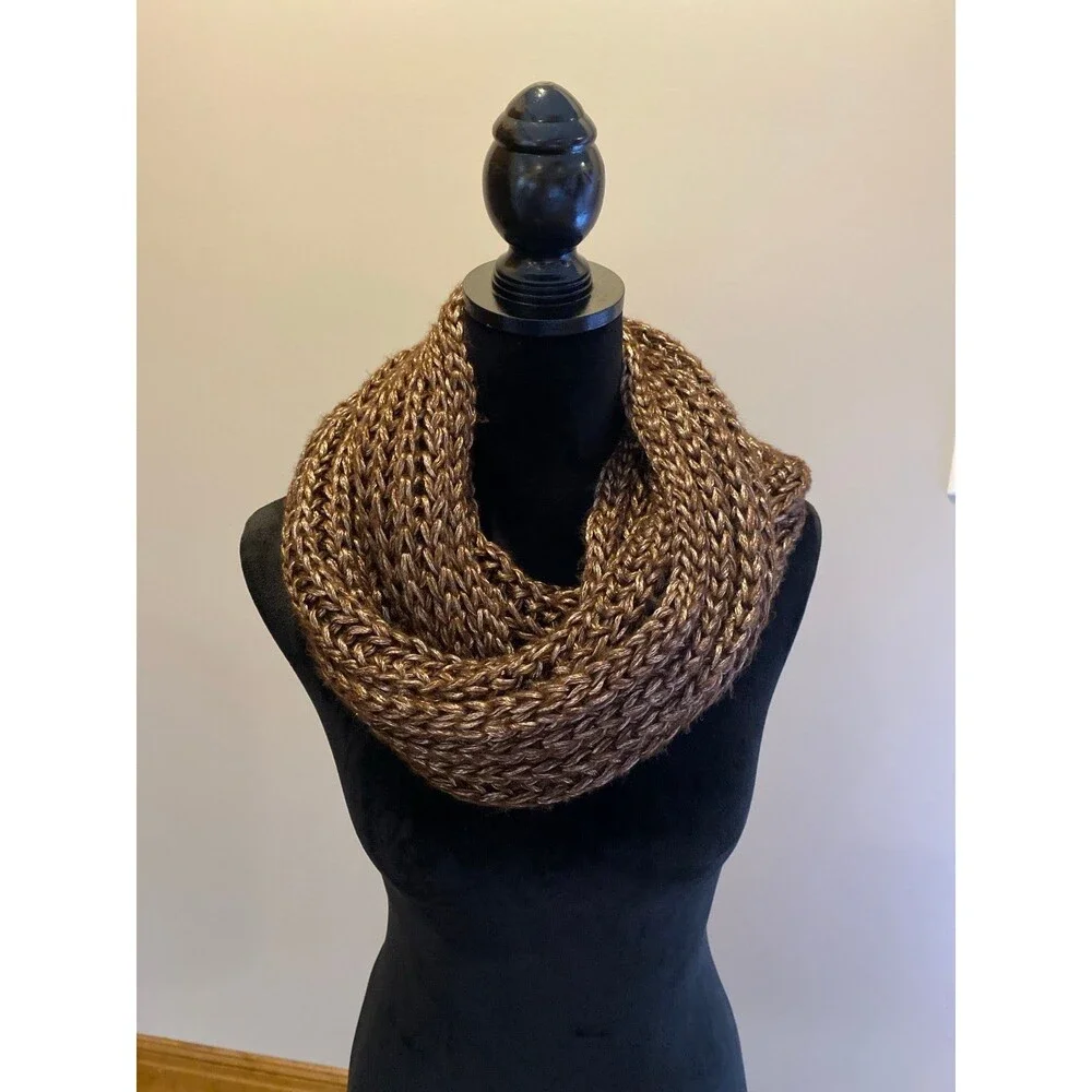 Scarf‎ Talla Unica Brown Bronze Unity Infinity  Open Weave Knit Super Soft Chic